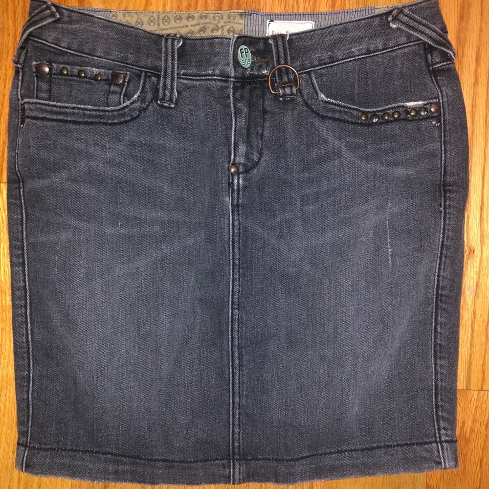 FREE PEOPLE DENIM SKIRT (size 27)